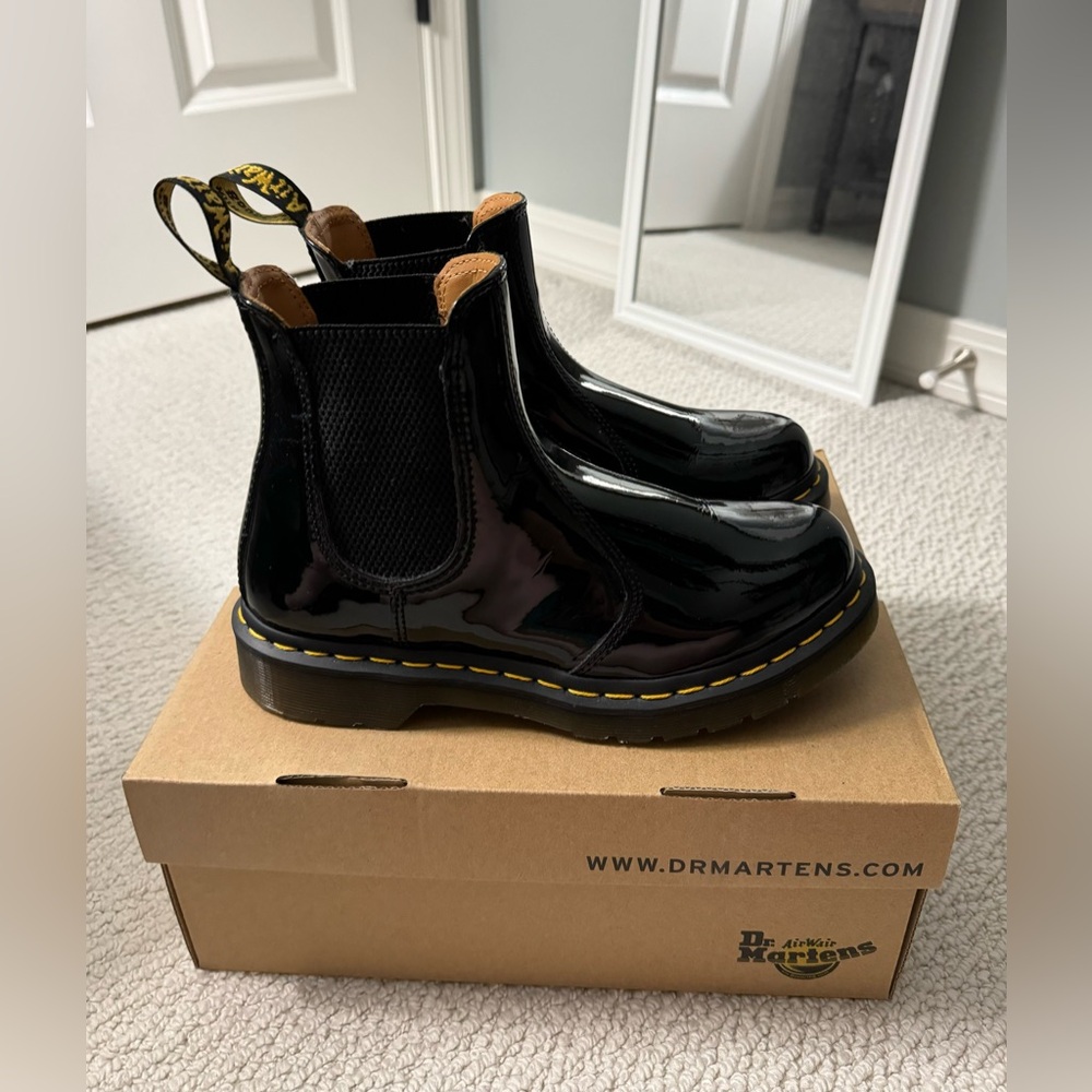 Dr. Martens Women’s 2976 Patent Chelsea Boots (NWT)